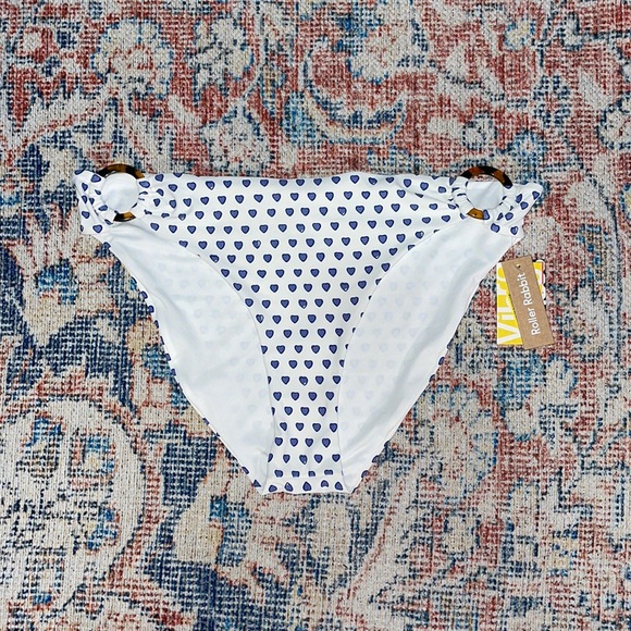 Roller Rabbit Blue Heart Print Ring Hipster Bikini Bottoms SZ L NWT - Picture 1 of 2